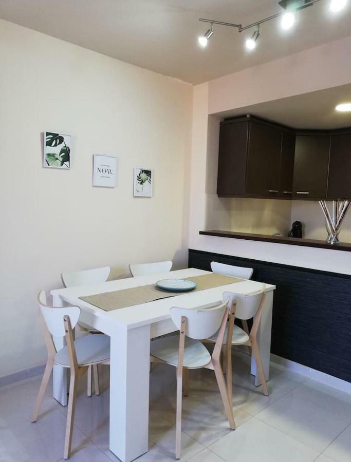 Residencial Delta Garden'S Apartamento Sant Jaume d'Enveja Exterior foto